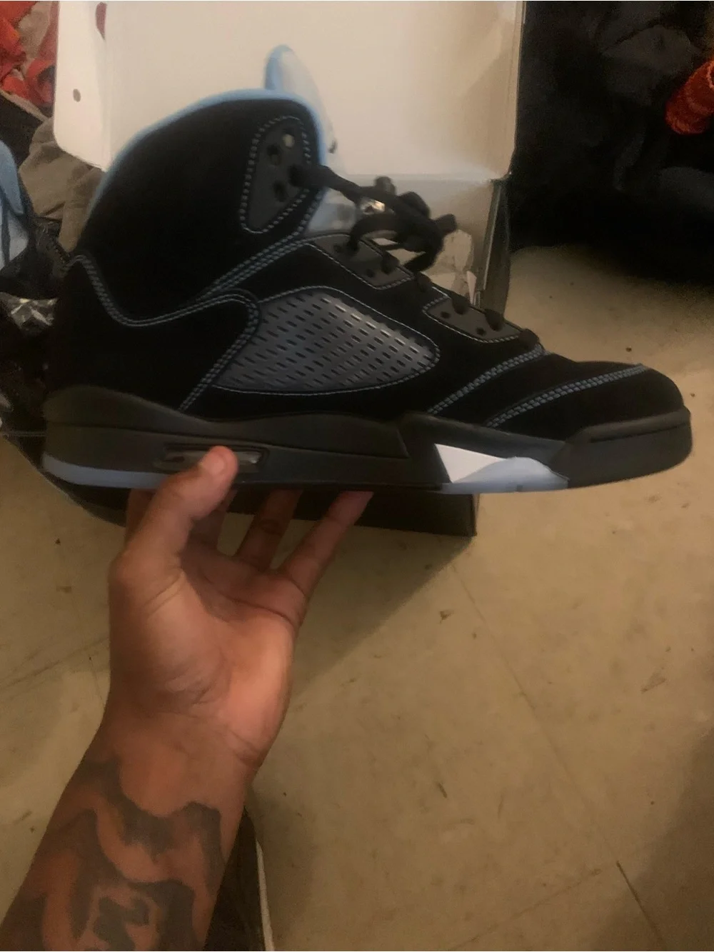 Jordan 5’s university blue